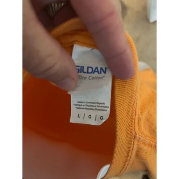 Gildan Orange Tony the Tiger Short Sleeve T-Shirt. Size Large. - Picture 3 of 6